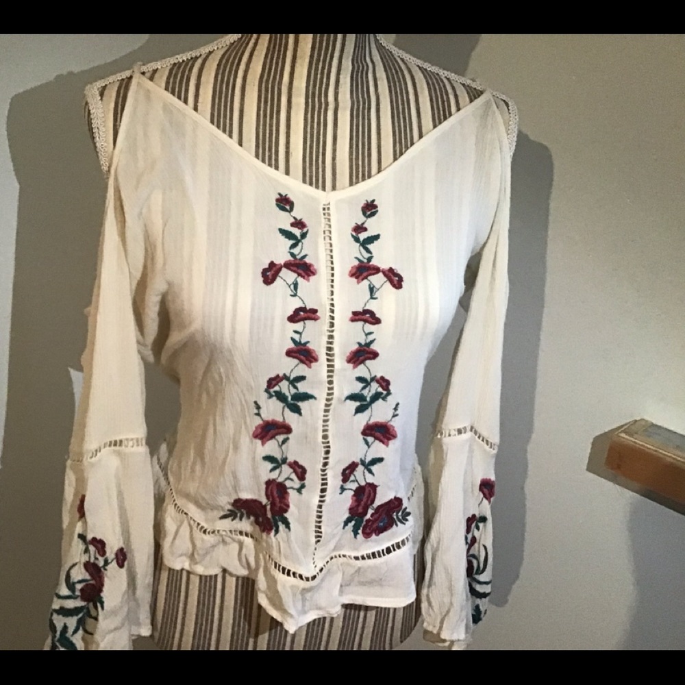 American Eagle shirt